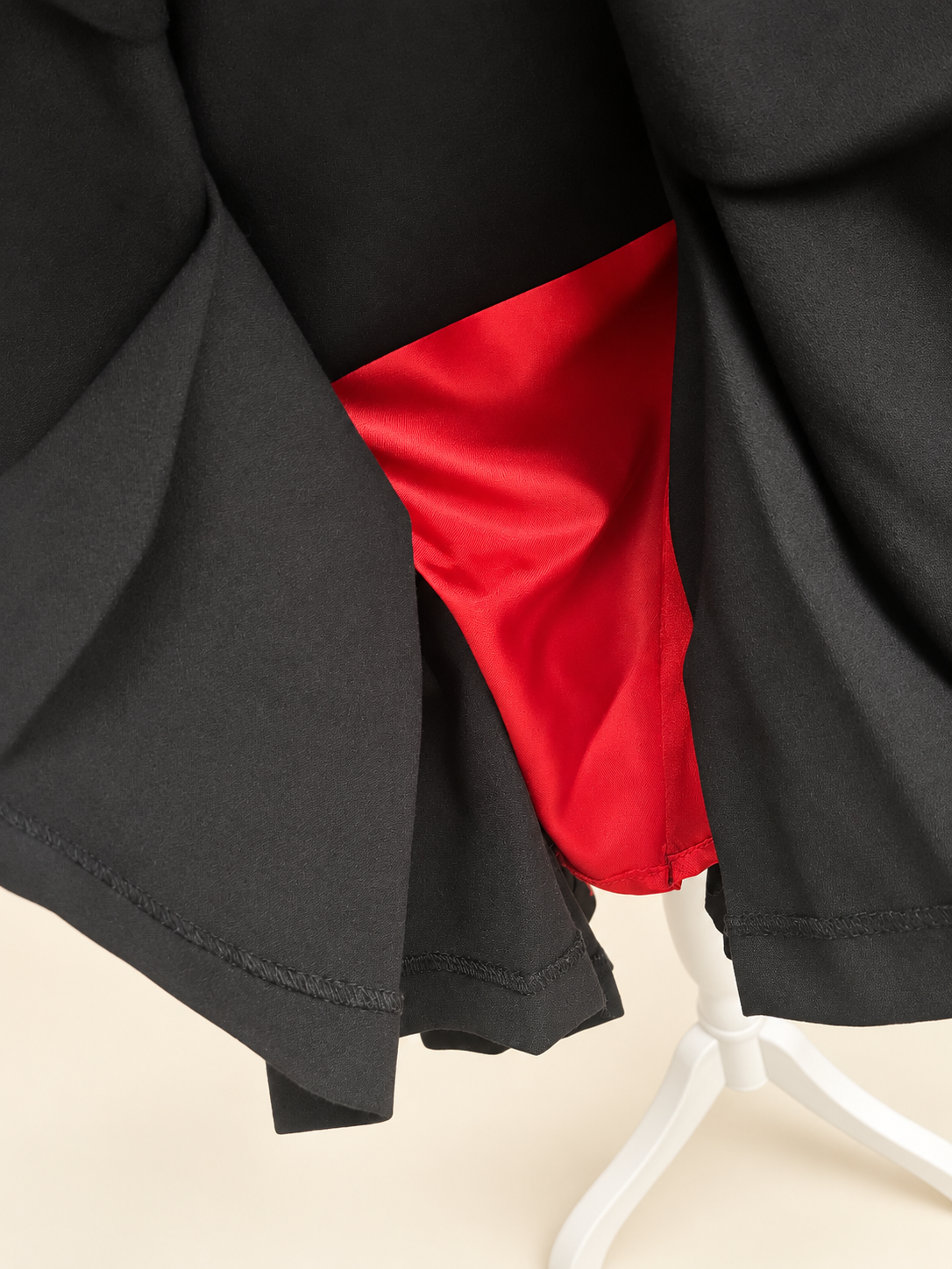 Black Pleated Hem Skirt with Red Satin Lining – Size 18