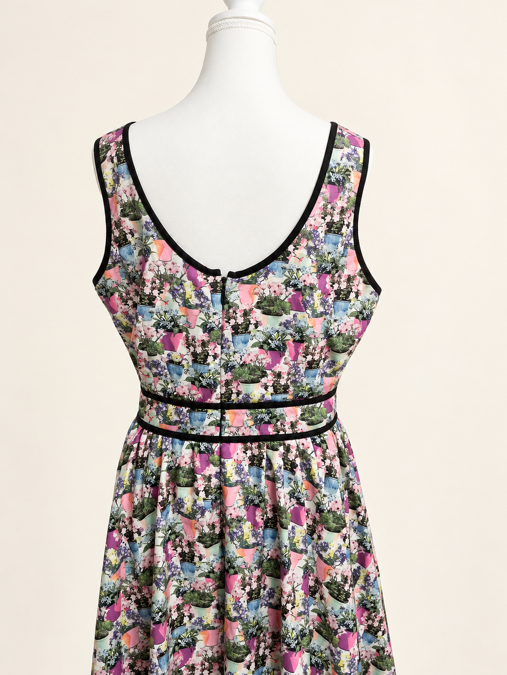 City Chic Flowerpot Print Dress with Pockets – Size M/18