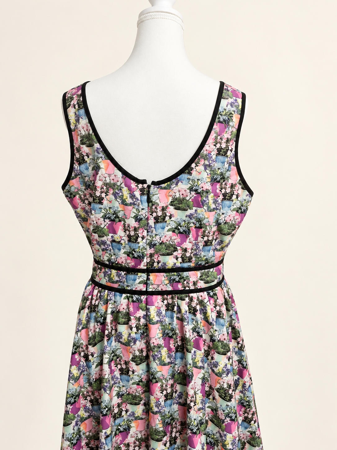 City Chic Flowerpot Print Dress with Pockets – Size M/18